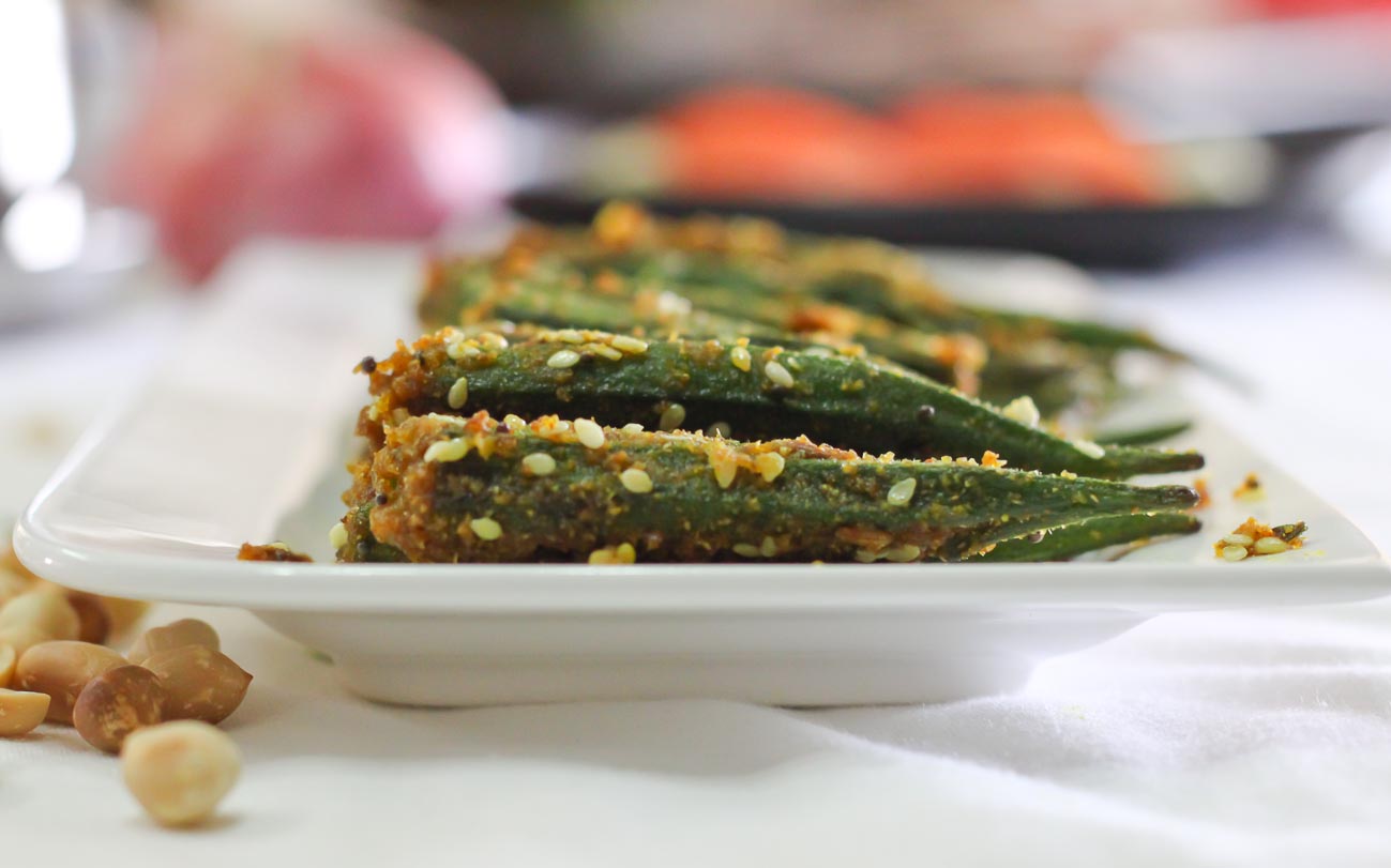 Bharva Bhindi Recipe - Pan Fried Stuffed Okra With Spices & Peanuts Bharva Bhindi Recipe - Pan Fried Stuffed Okra With Spices & Peanuts