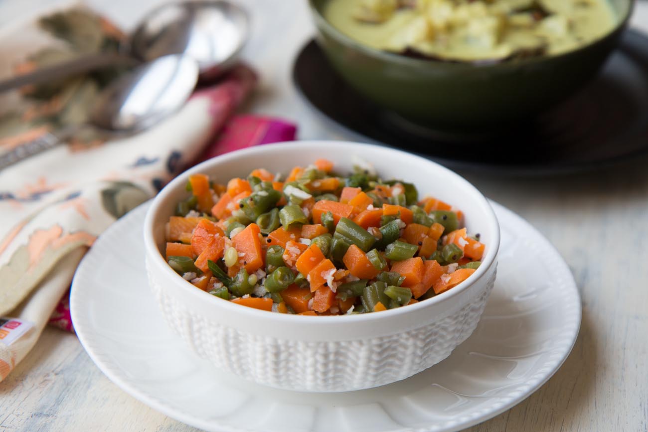 गाजर और बीन्स का पोरियल रेसिपी - Carrot and Beans Poriyal (Recipe In Hindi)