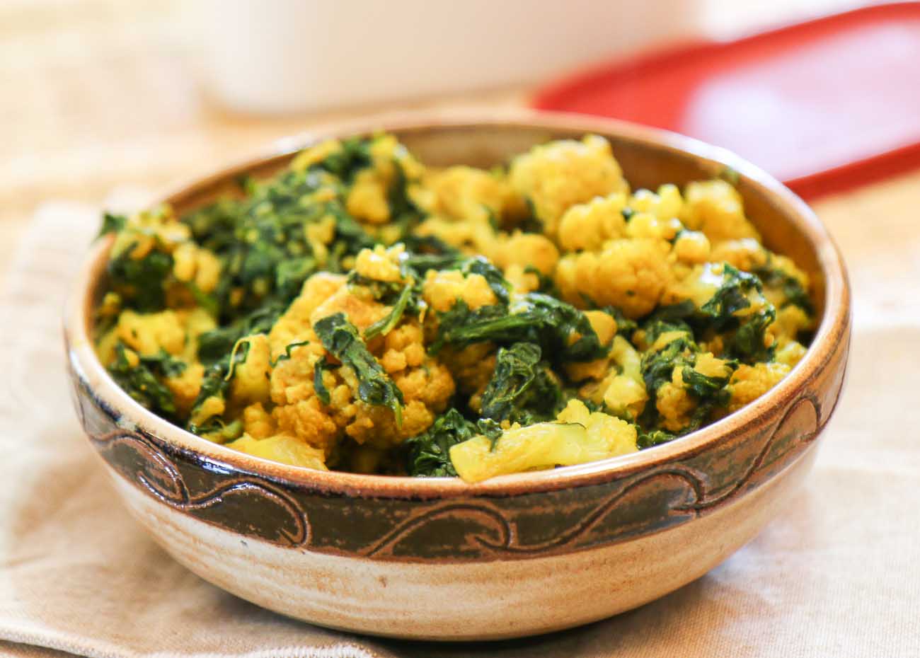 Palak Gobi Sabzi Recipe (Indian Style Cauliflower with Spinach)