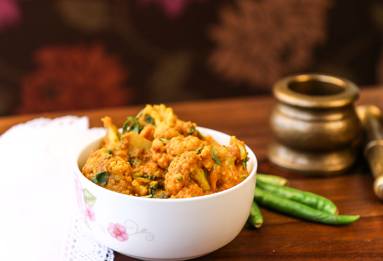 Gobi Musallam Recipe (Spicy Cauliflower Creamy Gravy)