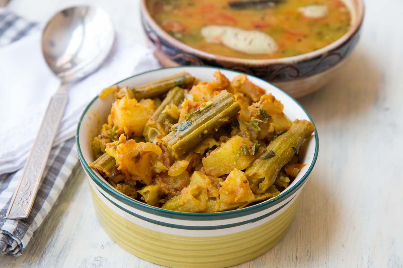 Batata Saragva Nu Shaak Recipe-Spicy Aloo & Drumstick Vegetable
