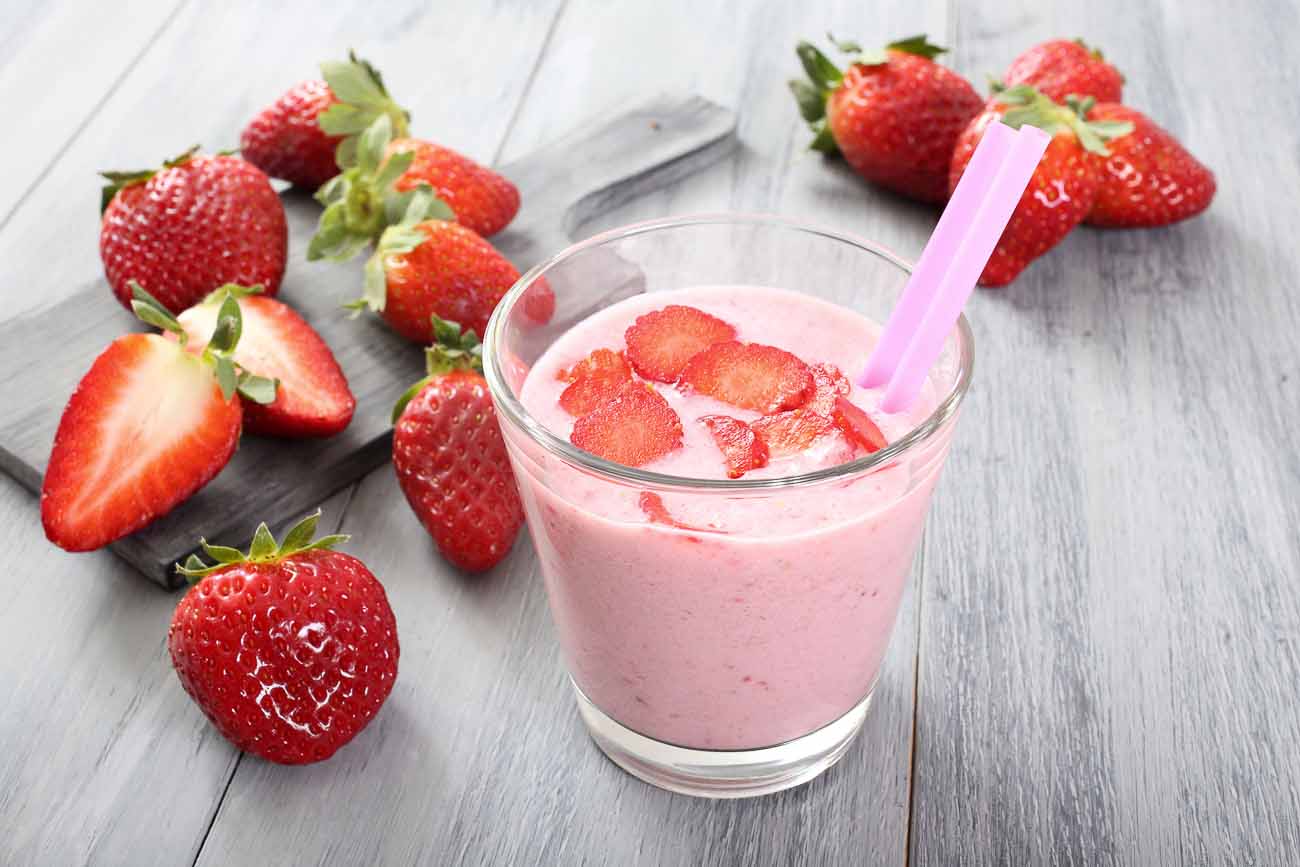 Strawberry Oats Breakfast Smoothie Recipe