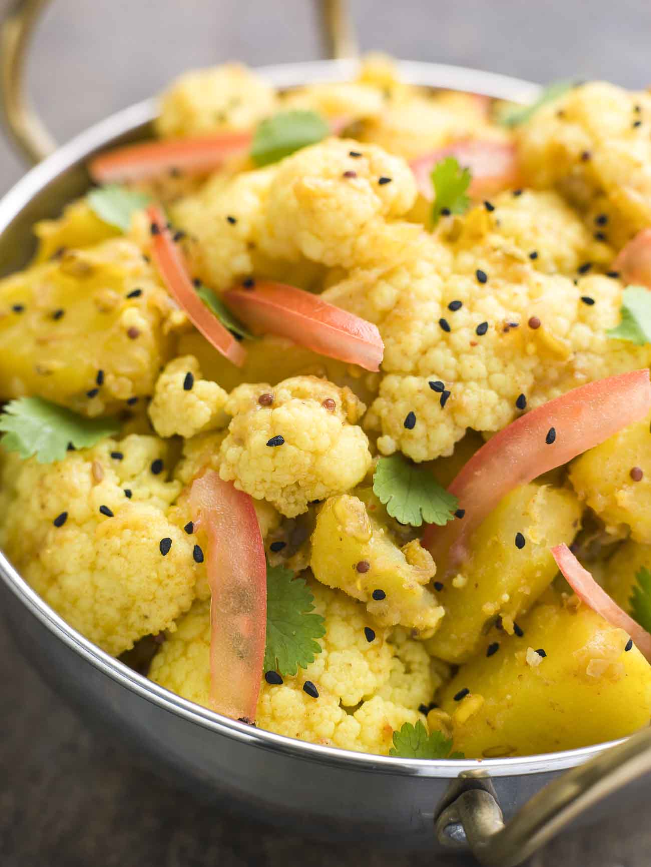 Kalonji Gobi Aloo Recipe (Cauliflower & Potato Stir Fry with Nigella