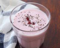Pomegranate And Chia Seeds Yogurt Smoothie Recipe 