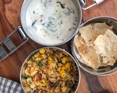 Lunch Box Ideas: Sweet Corn, Methi & Tomato Rice, Palak Raita And Papad