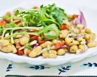 White Bean Salad with Onions and Bell peppers