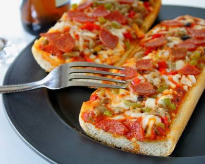 Quick Roasted Vegetable Bread Pizza Recipe