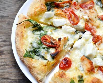 Spinach Pizza With Sun Dried Tomatoes & Feta Cheese