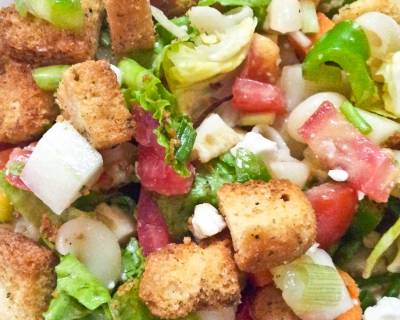 Pasta Salad Recipe with Summer Vegetable Lettuce & Croutons