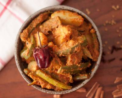 Aloo Potol Posto Recipe (Aloo Parwal in Poppy Seed Masala Recipe)