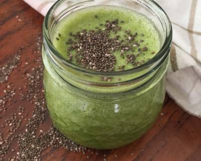 Spinach and Banana Smoothie With Chia Seeds Recipe