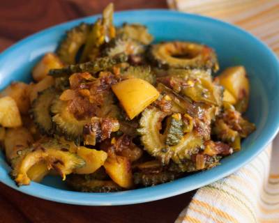 Manipuri Style Karotkhabi Kanghou Recipe - Bitter Gourd & Potato Stir Fry