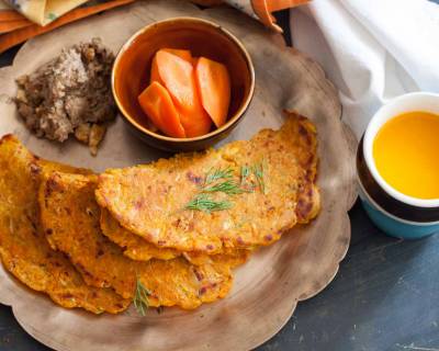 Breakfast Meal Plate:Carrot and Cucumber Thalipeeth,Ginger Walnut Chutney & Alsande Vada