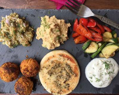 Mezze Platter: Hummus,Baba Ganoush,Tzatziki,Chickpea Falafel, Pita Bread & Stir Fried Vegetables