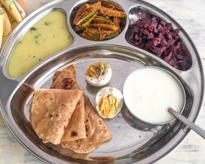 Portion Control Meal Plate: Rajasthani Kadhi,Khatti Meethi Tinda,Beetroot Poriyal,Boiled Egg, Tawa Paratha