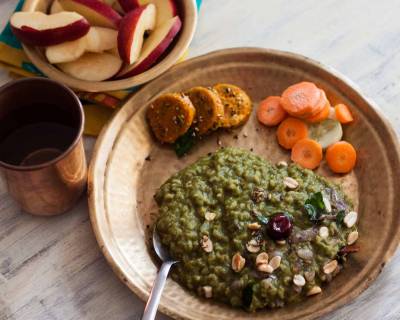 Everyday Dinner Meal Plate:Palak Khichdi,Kothimbir Vadi & Salad