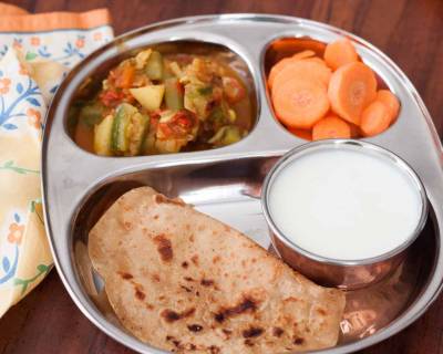 Dinner Meal Plate:Tawa Paratha,Aloo Turai Subzi,Curd & Salad