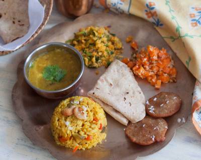 Everyday Meal Plate : Masale Bhaat,Gajrachi Koshimbir,Ambat Dal,Zunka & Phulka