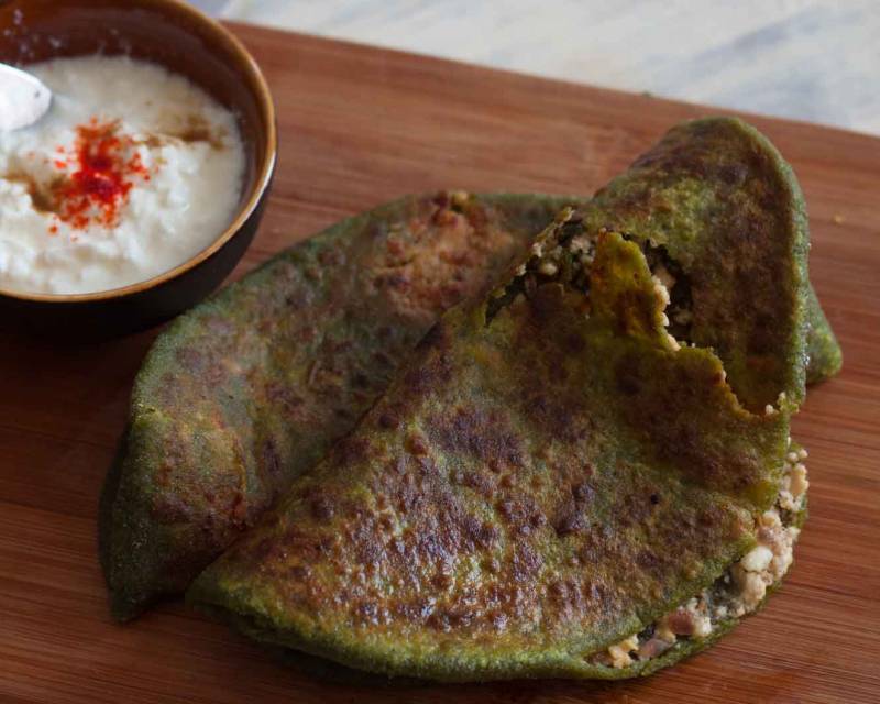 Palak Paneer Stuffed Paratha Recipe