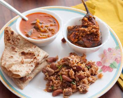Everyday Meal Plate: One Pot Rice,Muga Ambat,Spicy Stuffed Brinjal & Chapathi 