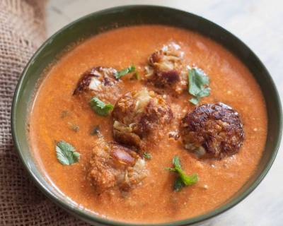 Pata Gobi Aur Kele Kofta Curry Recipe - No onion No Garlic