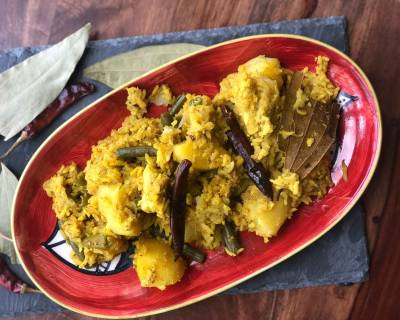 Bengali Bhog Khichuri Recipe - Bengali Khichdi Using Electric Pressure Cooker