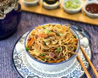 Chicken Yakisoba Recipe - Japanese Noodles 