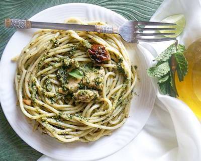 Creamy Chicken Pesto Spaghetti Pasta Recipe