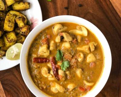 कुर्ग स्टाइल मशरुम करी रेसिपी - Coorg Style Mushroom Curry Recipe 
