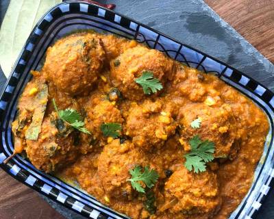 Masala Vada Curry Recipe - Chana Dal Vada Curry Recipe