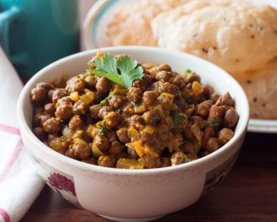 छोले पिंडी रेसिपी - Chole Pindi Recipe