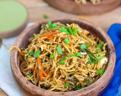 Cheesy Chinese Bhel Recipe