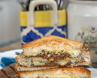 Grilled Cheese Chocolate Sandwich Recipe