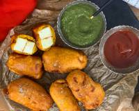 Crispy Paneer Pakora Recipe With Garlic Chutney