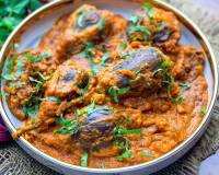 Bharva Baingan Masala Recipe - Stuffed Brinjal Masala 