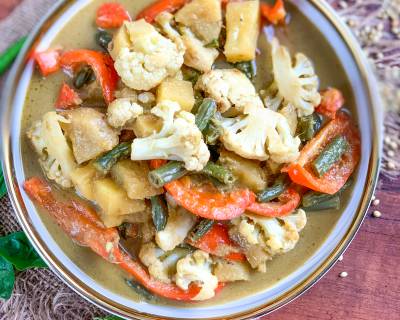 Thai Pineapple Vegetarian Curry Recipe