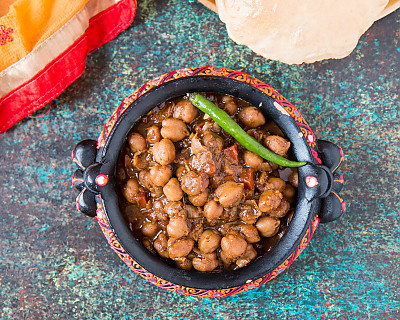 Traditional Amritsari Chole Recipe | Punjabi Chole Masala