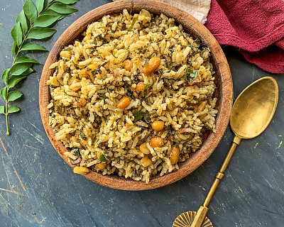 Andhra Gongura Pulihora Recipe | Gongura Puliyodharai | Spicy Red Roselle Leaves Rice