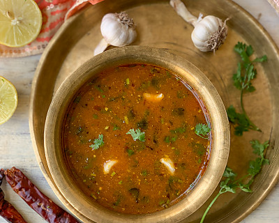 Chettinad Poondu Rasam Recipe | Spicy Garlic Rasam