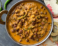 Kerala Kadala Curry Recipe - Spicy Chickpeas in Coconut Curry