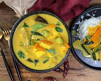 Sayur Lemak - Indonesian | Malaysian Vegetable Curry Recipe