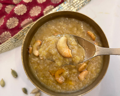 Sweet Avalakki pongal Pongal Recipe - Sweetened Rice And Jaggery Pudding Recipe