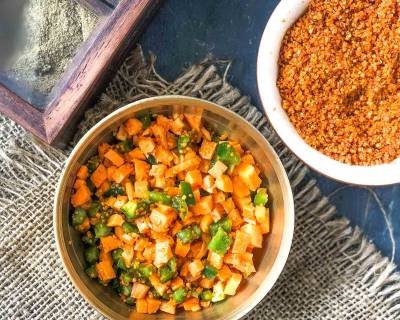 Gajar Shimla Mirch Sambharo Recipe - Instant Gujarati Carrot Capsicum Pickle