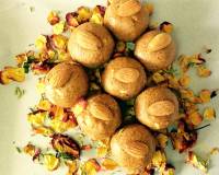 Badam And Besan Ladoo Recipe