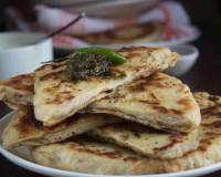 Aloo Kulcha Recipe (Spiced Potato Stuffed Indian Flat Bread)