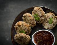 Oriya Kancha Kadali Bara Recipe (Raw Banana Cutlets)