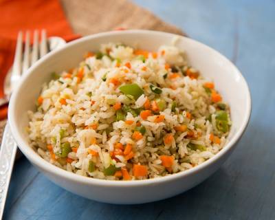 चायनीज वेजिटेबल फ्राइड रेसिपी रेसिपी - Chinese Vegetable Fried Rice Recipe