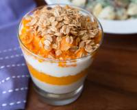 Oats, Mango and Yogurt Breakfast Parfait