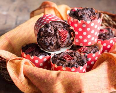Eggless Chocolate And Strawberry Muffins Recipe