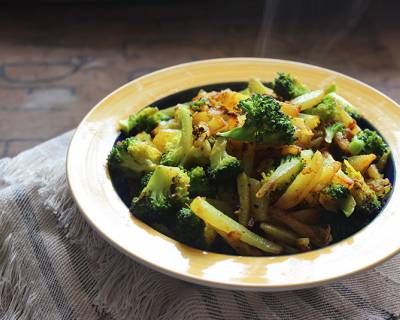 आलू ब्रोकली सब्ज़ी रेसिपी - Aloo Broccoli Sabzi (Recipe In Hindi)